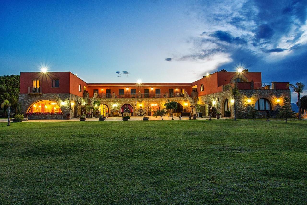 Agriturismo Donna Germana Ciro Marina Ngoại thất bức ảnh